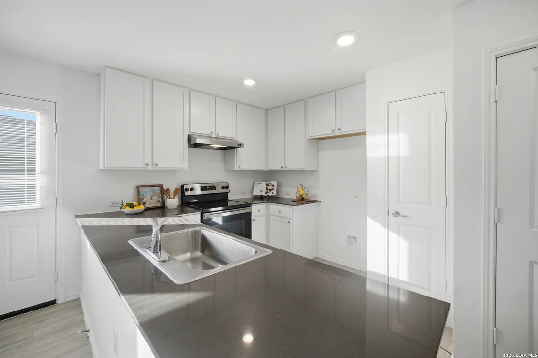 Photo of 1355 Art Wall Way