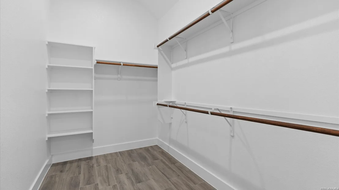 Photo of 1355 Dancing Oak