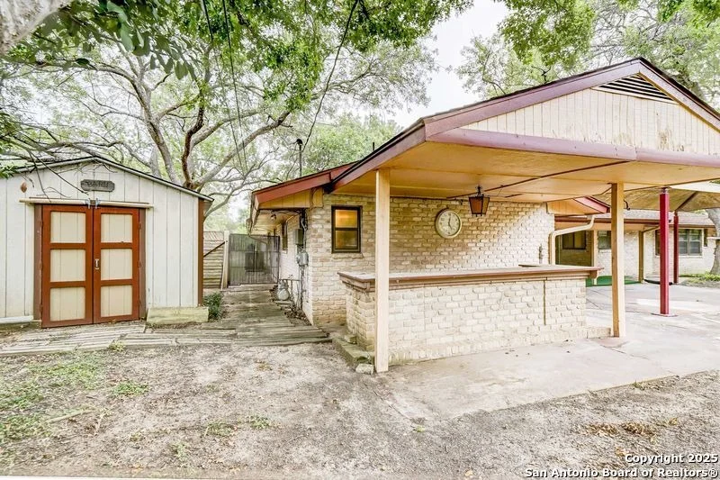 Photo of 501 Balfour