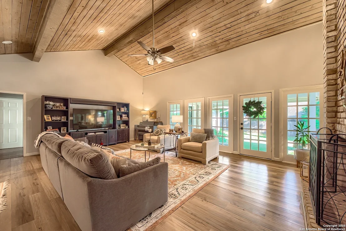 Photo of 13402 Vista Del Mar