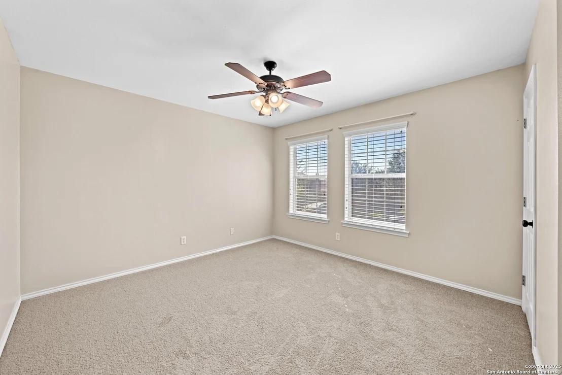 Photo of 5818 Lyndhurst Drive