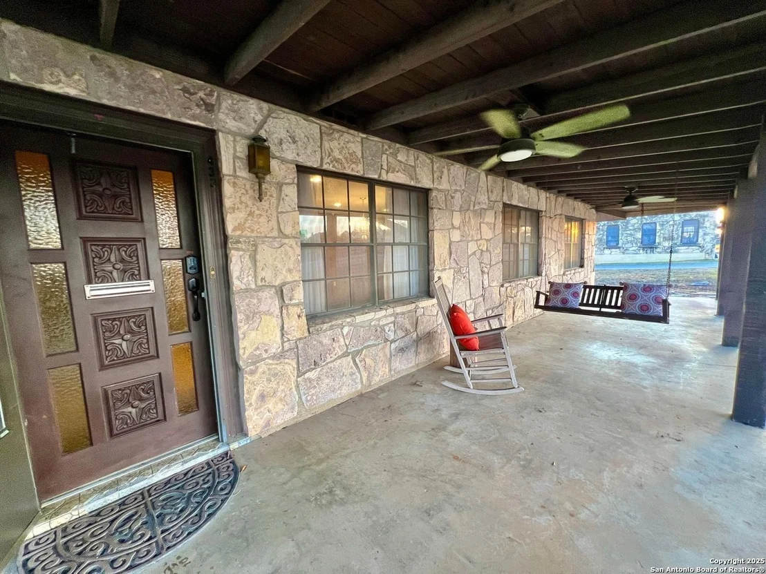 Photo of 433 Fort Clark Rd
