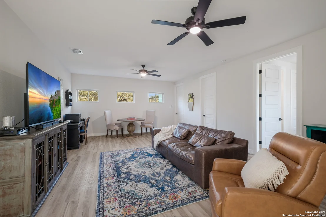 Photo of 718 post oak ridge
