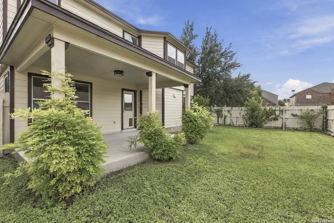 Photo of 233 JULIAN PT