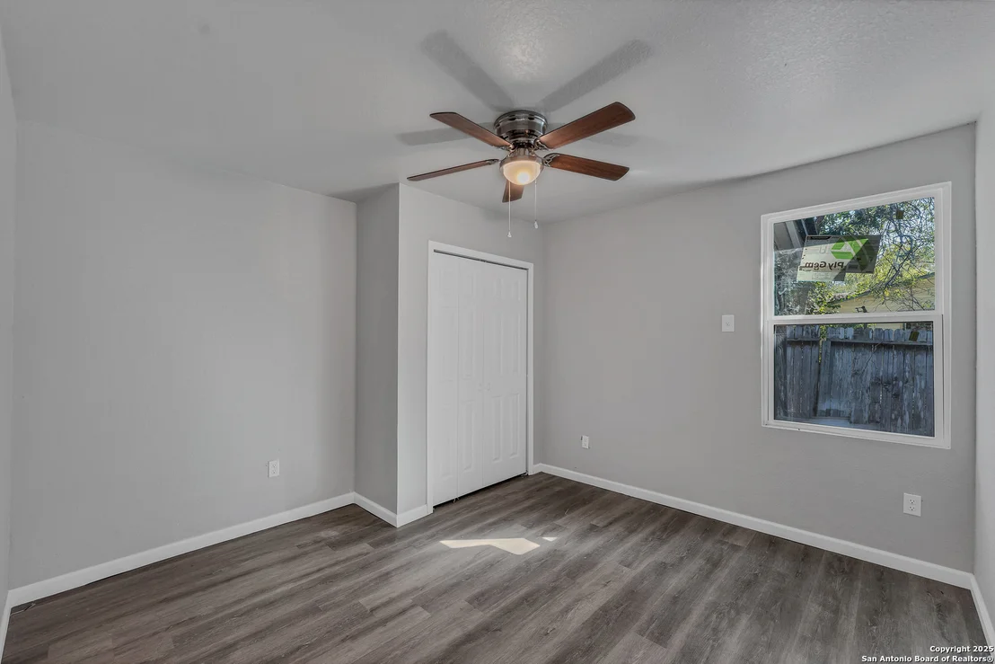 Photo of 1630 Allende