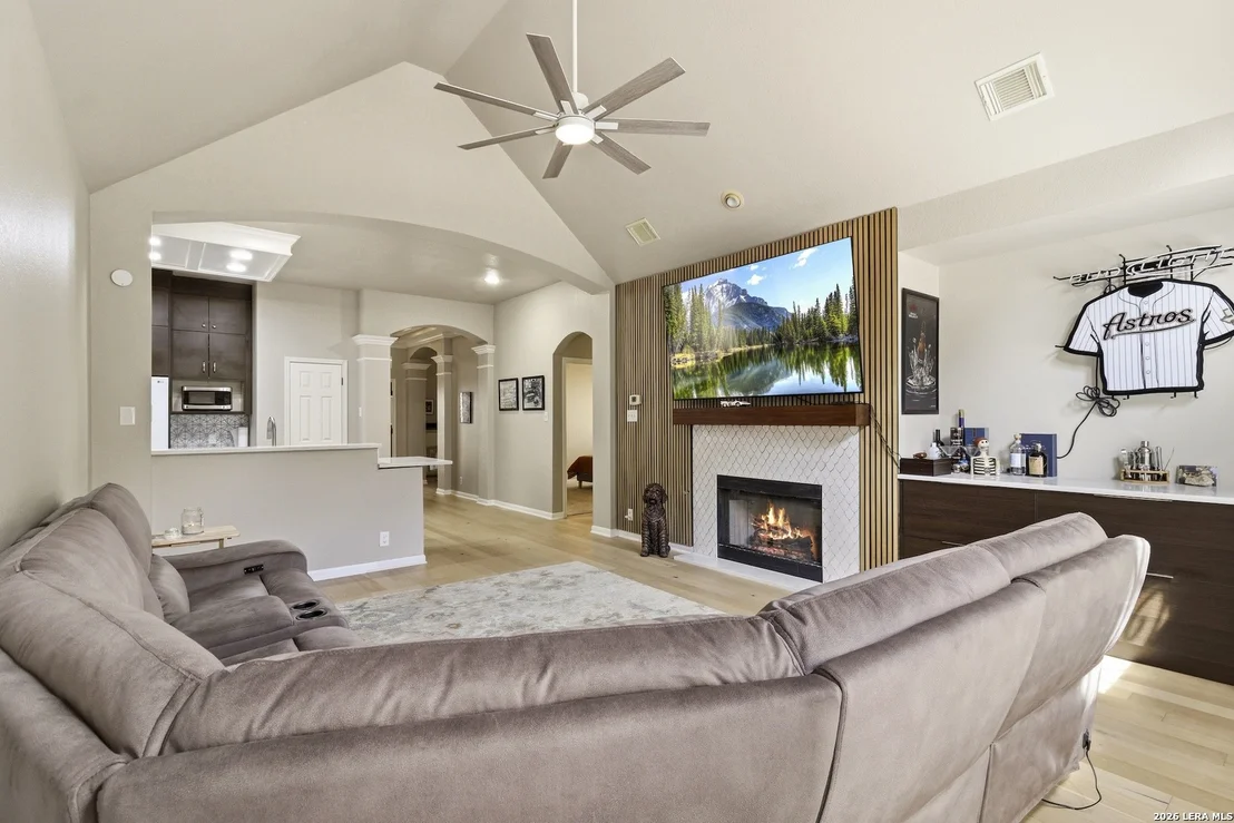 Photo of 8 MARELLA DR
