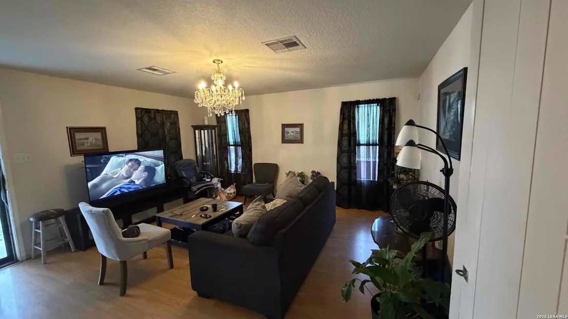 Photo of 3830 Bosque Seco