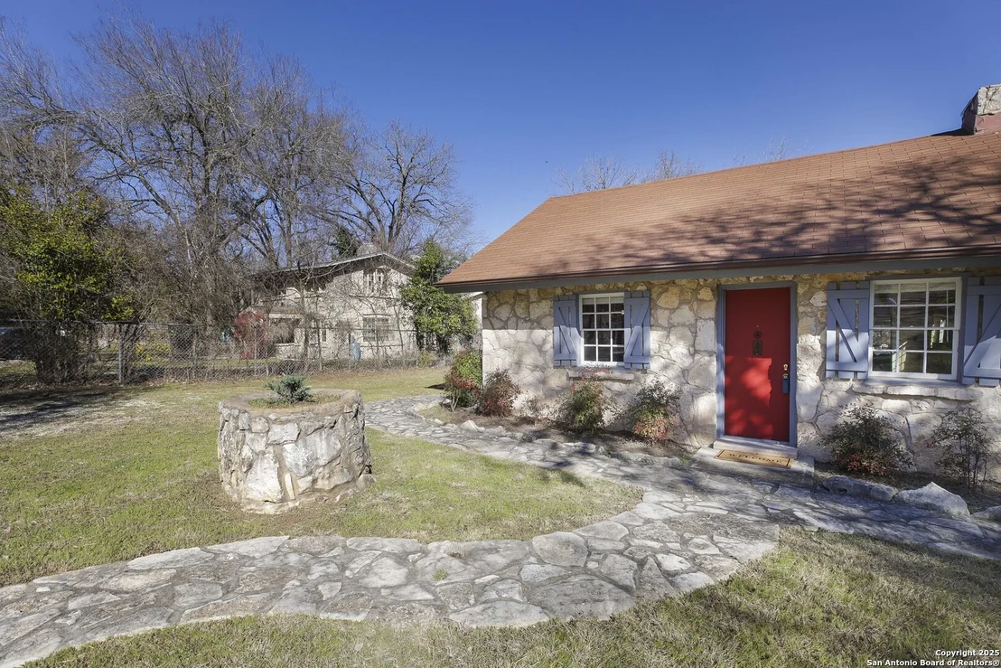 Photo of 18314 SCENIC LOOP RD