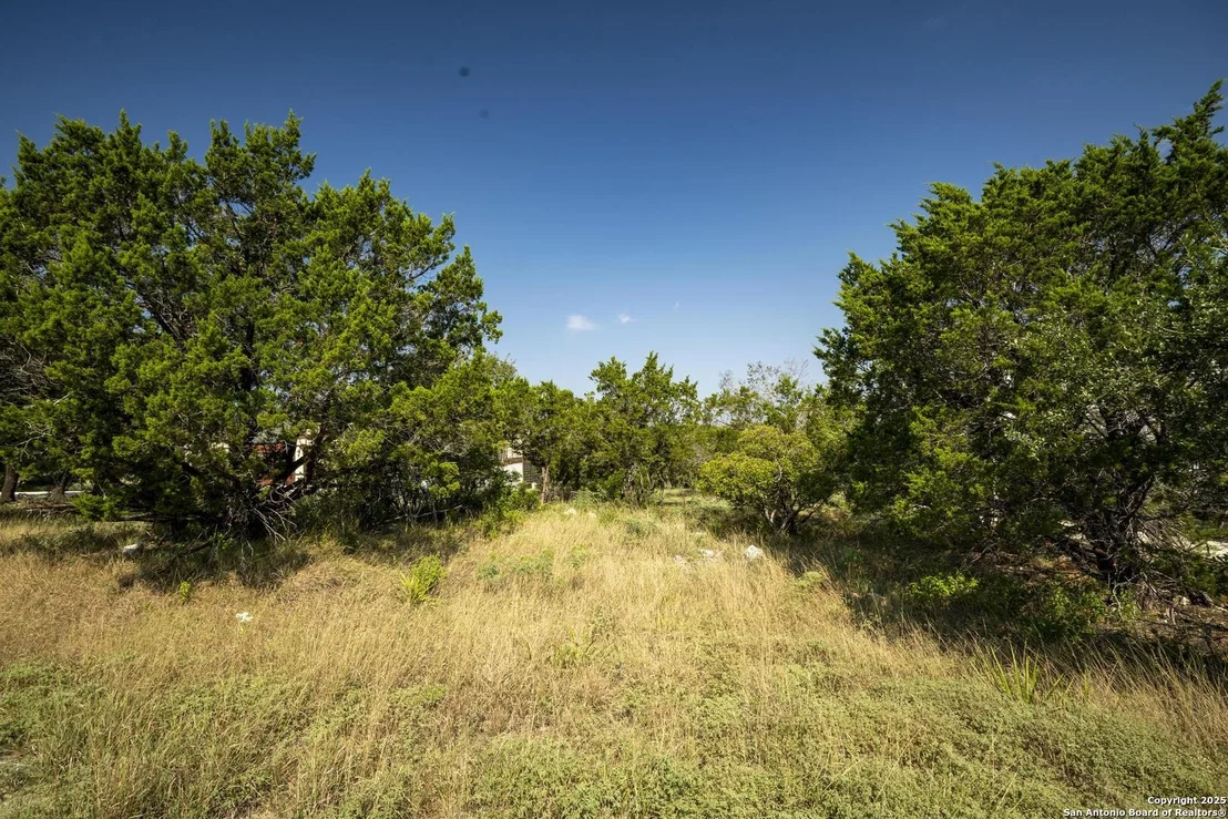 Photo of 2601 Summit Dr