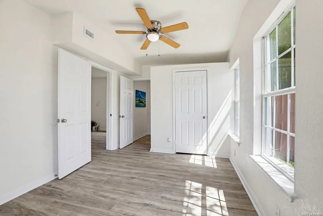 Photo of 130 CHADWICK DR