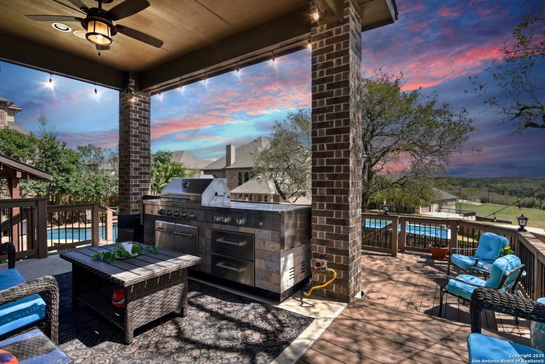 Photo of 25612 Santolina
