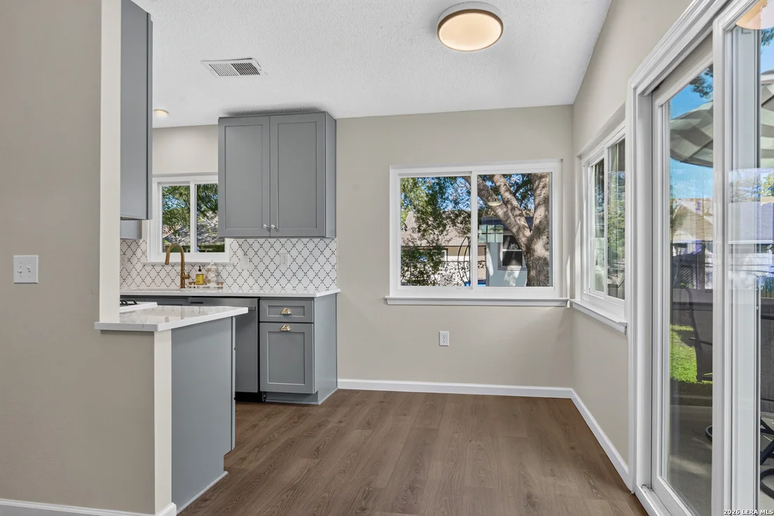 Photo of 8020 Orchard Bend