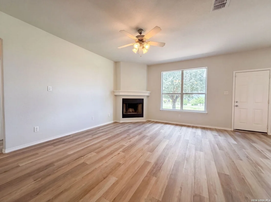 Photo of 3765 Columbia