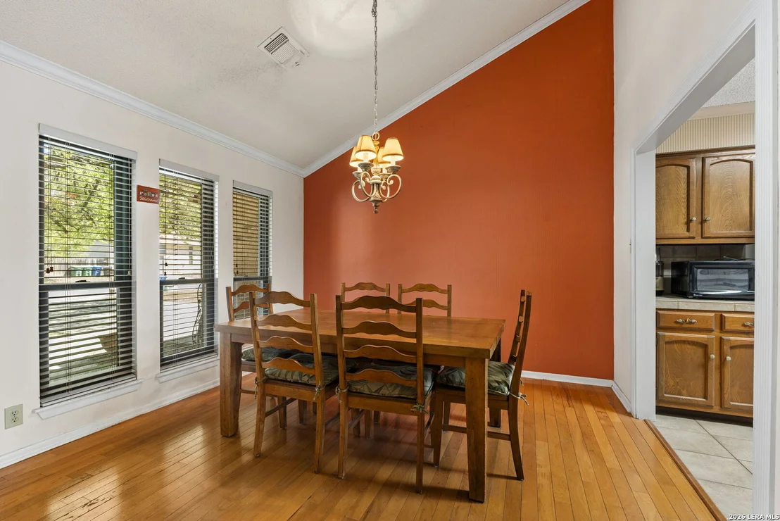 Photo of 2422 Shadow Cliff St