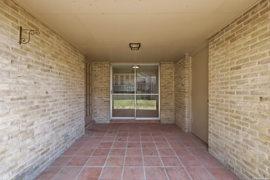 Photo of 102 IRONGATE RD