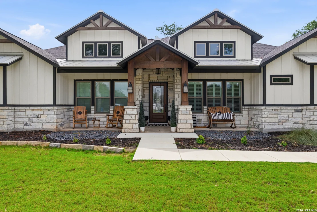 Photo of 153 Crescent Ridge