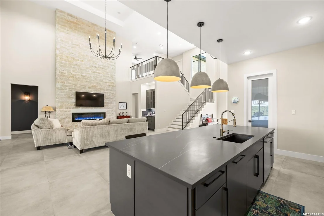 Photo of 330 PRESTON TRL