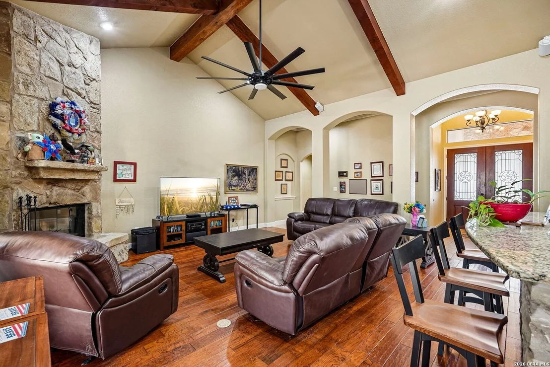 Photo of 129 HIDDEN FOREST DR