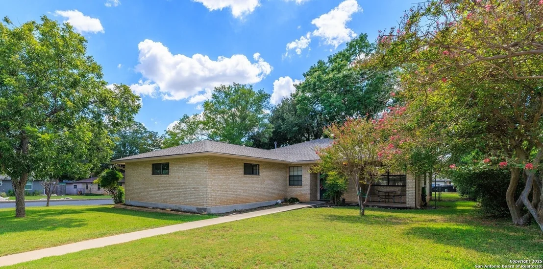 Photo of 101 Broadmoor