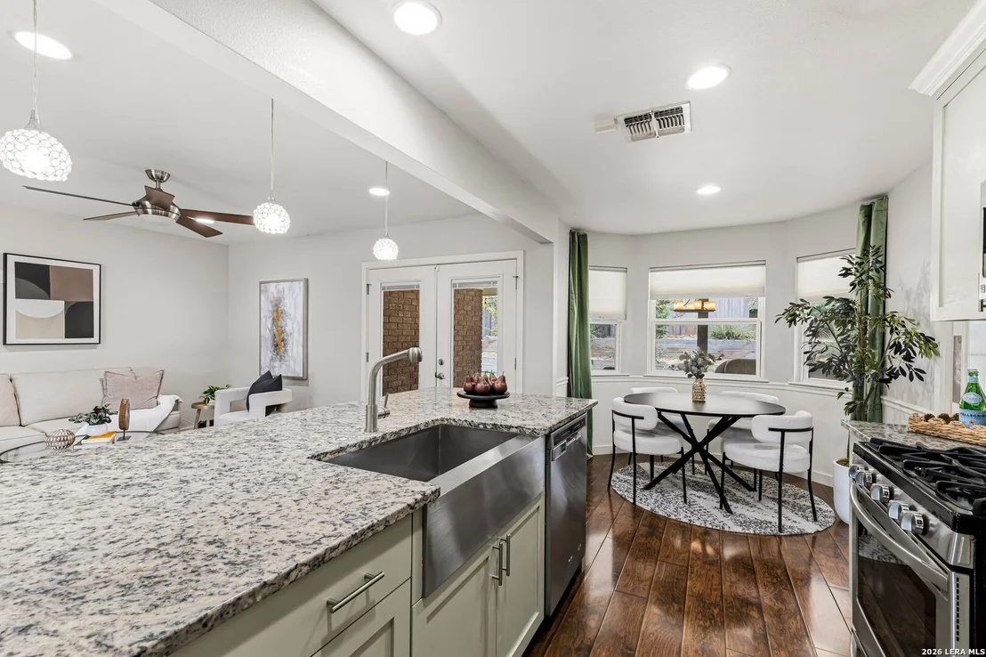 Photo of 3918 OAK TRL