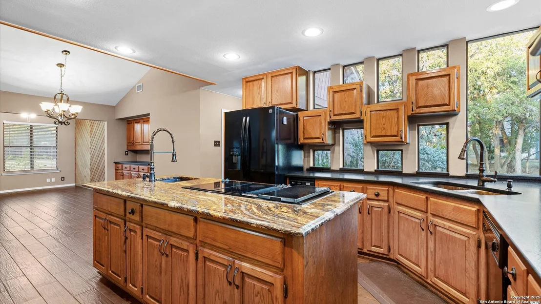 Photo of 9521 Sumac