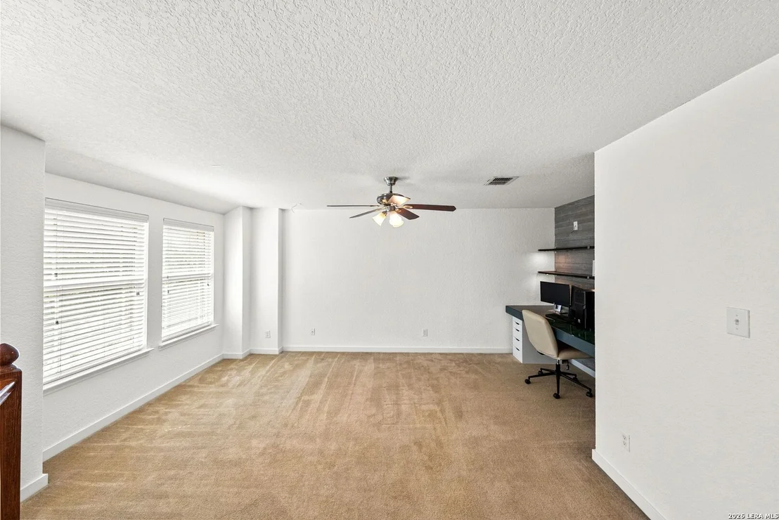 Photo of 6703 Karnes Leaf