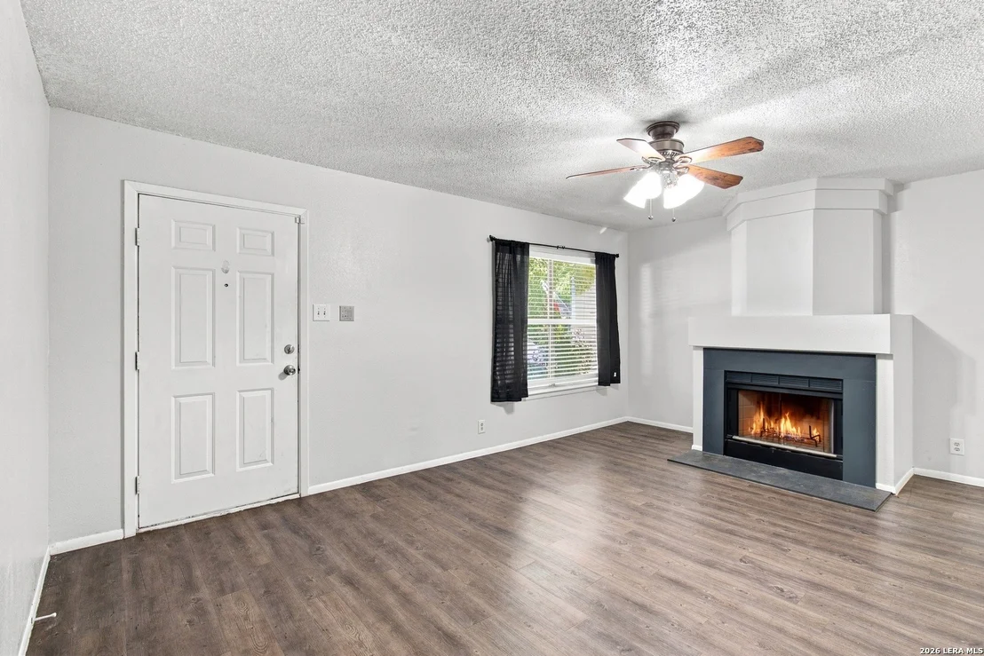 Photo of 13014 Cavern Park Dr