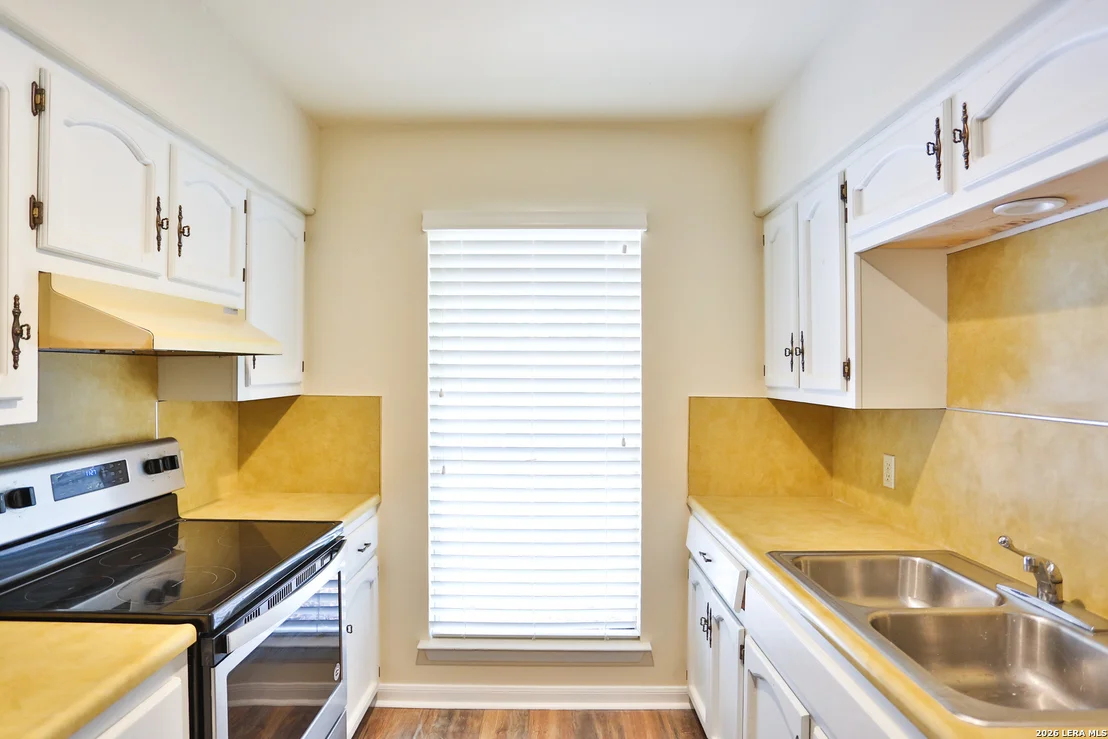Photo of 131 CREEKSIDE DR