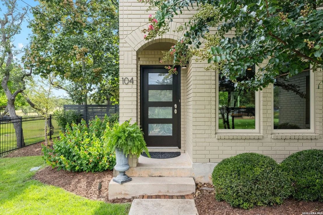 Photo of 104 Arrowhead Lane