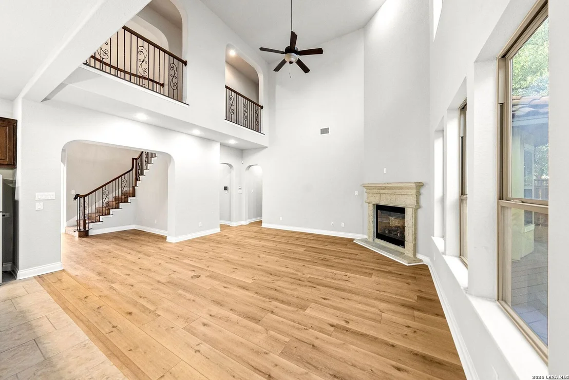 Photo of 25207 Estancia Cir,