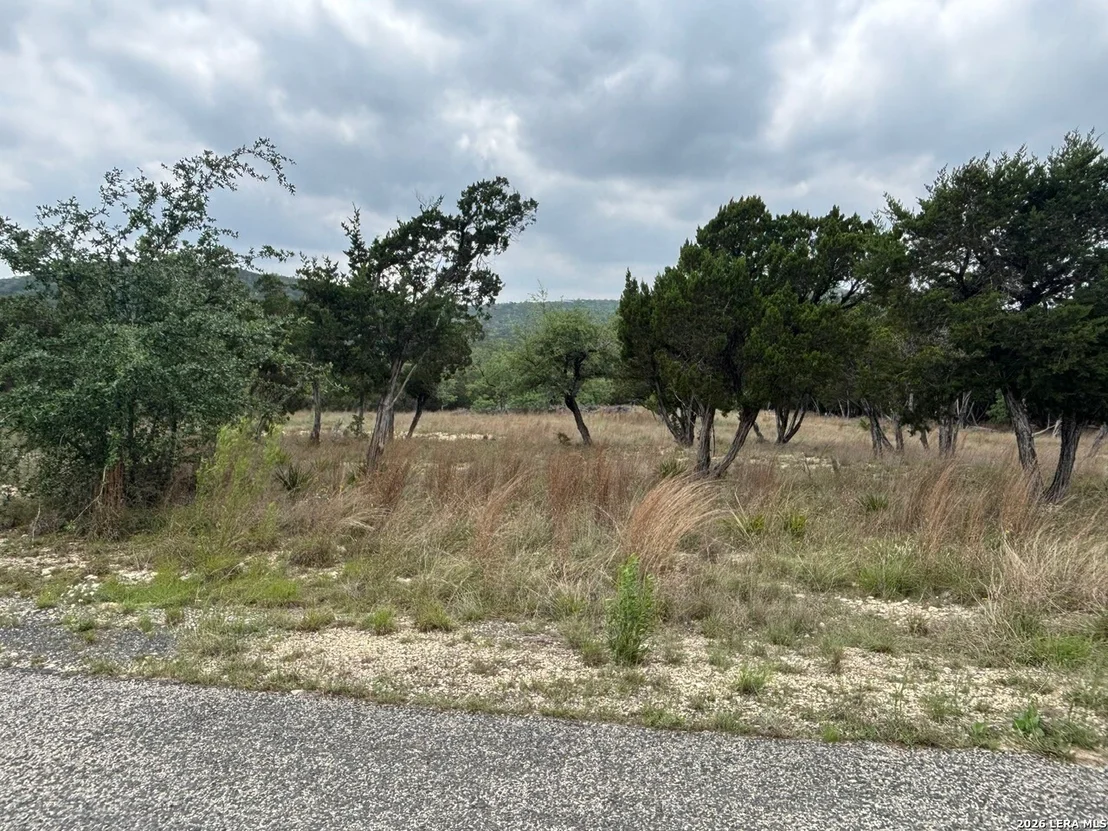 Photo of 595 CANYON FRST