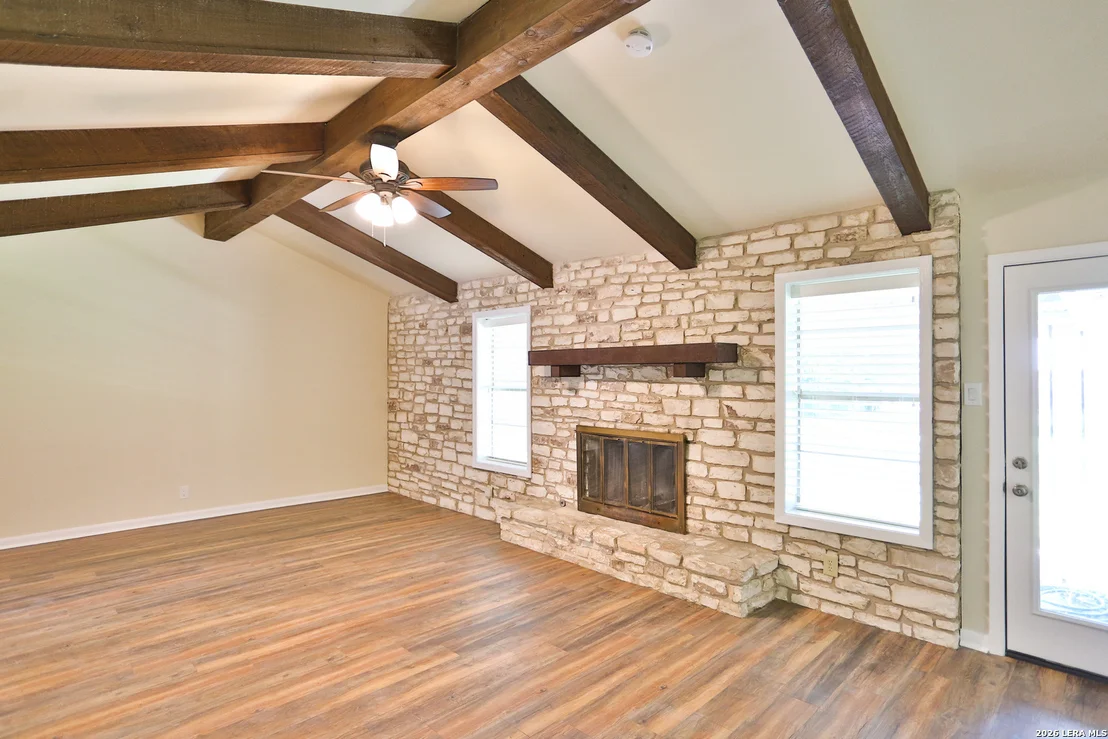 Photo of 131 CREEKSIDE DR