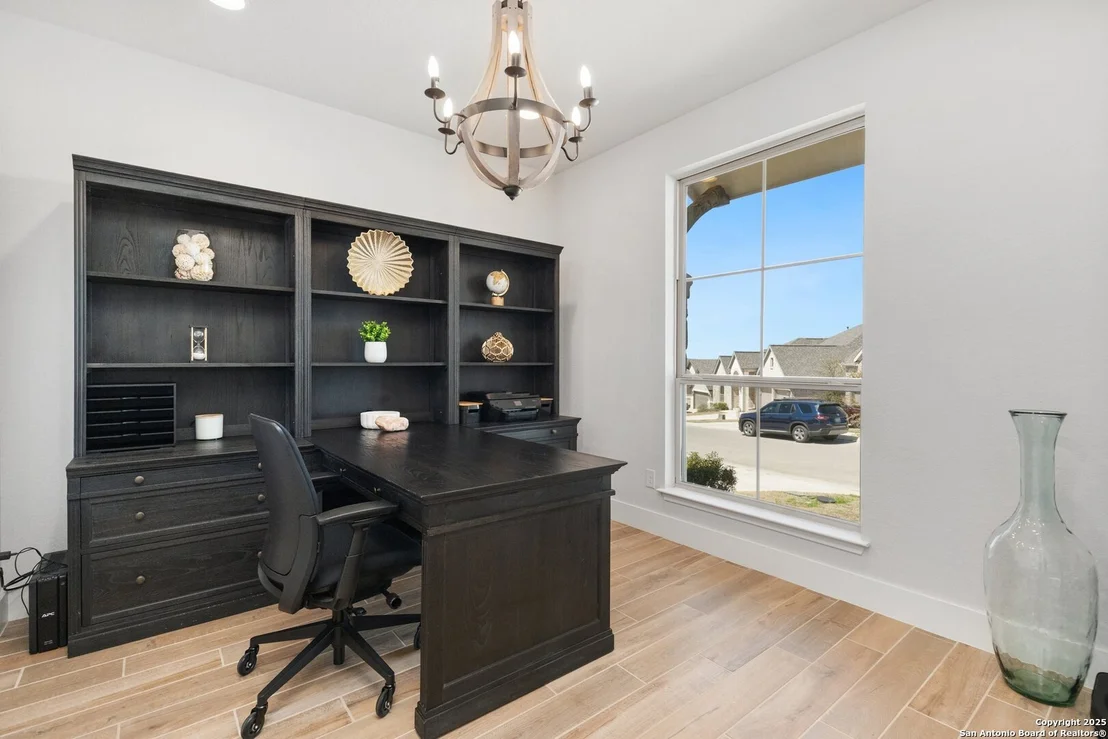 Photo of 1176 Cadogan Squire