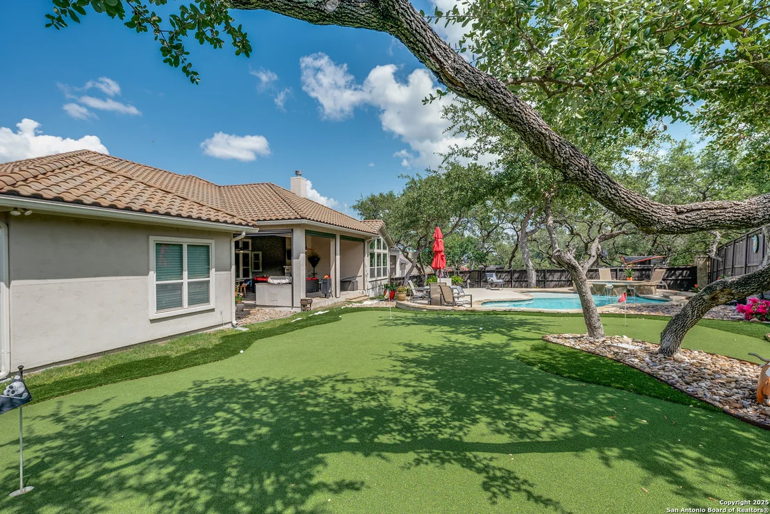 Photo of 18111 Abingdon Pl