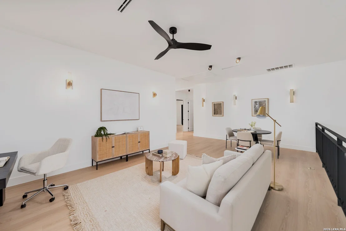 Photo of 16 GRANTHAM GLN