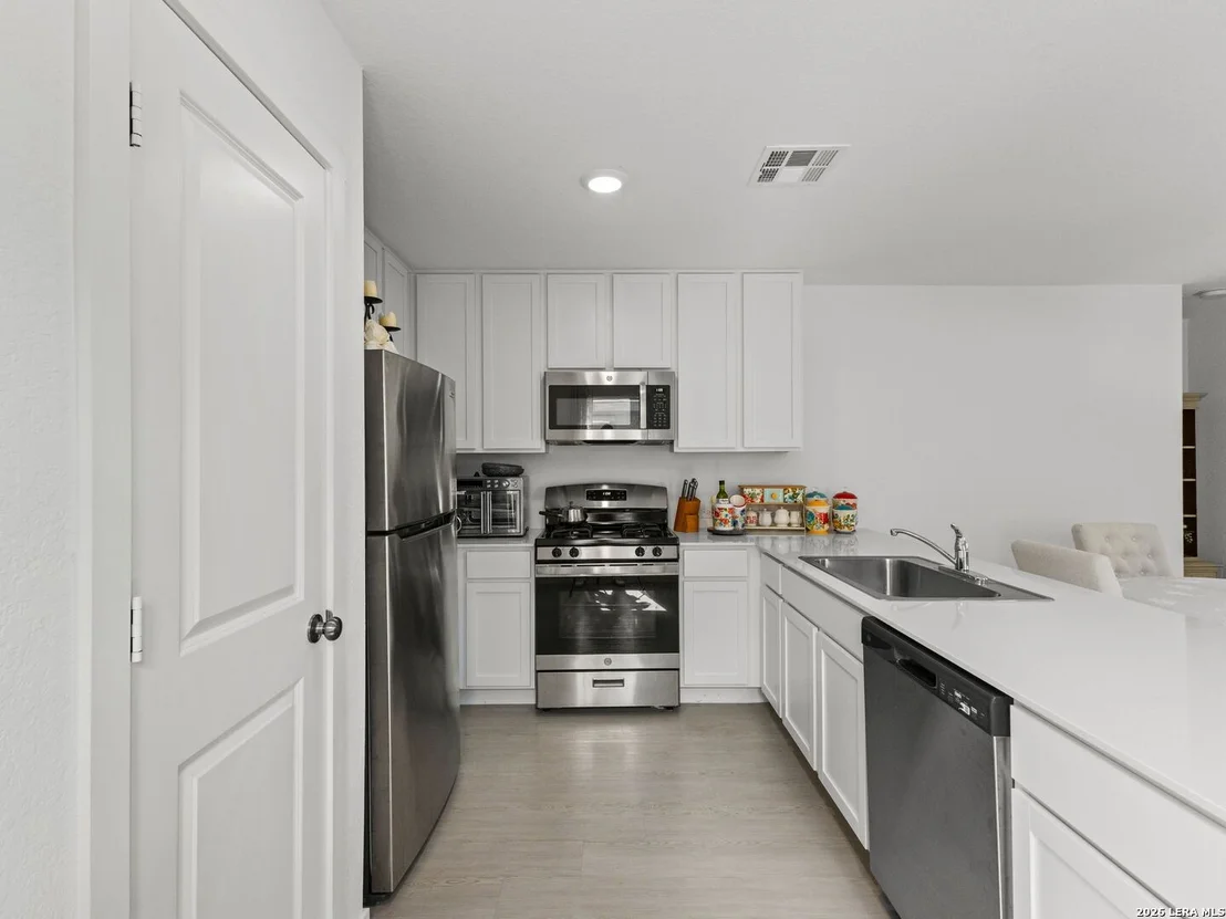 Photo of 11543 Field Briar