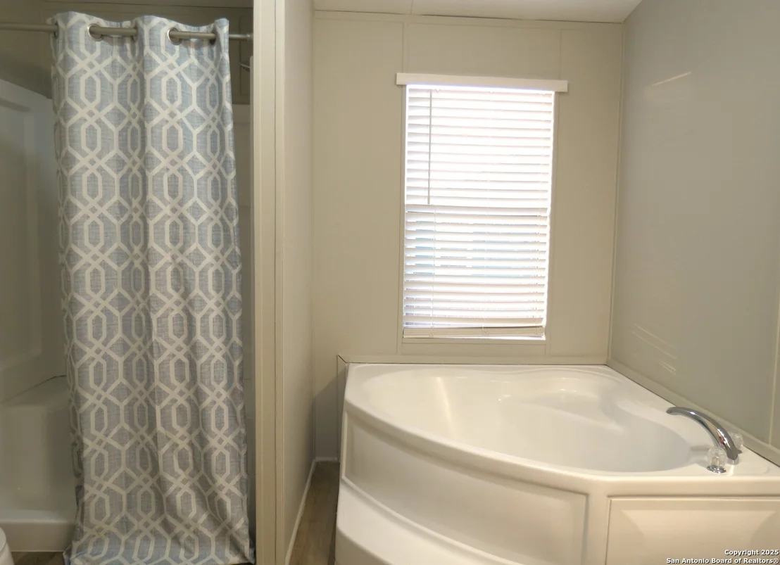 Photo of 417 Rosemary