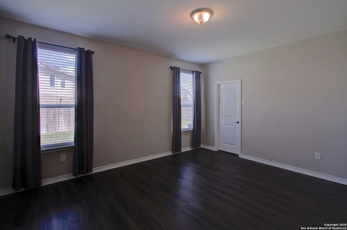 Photo of 4544 Klein