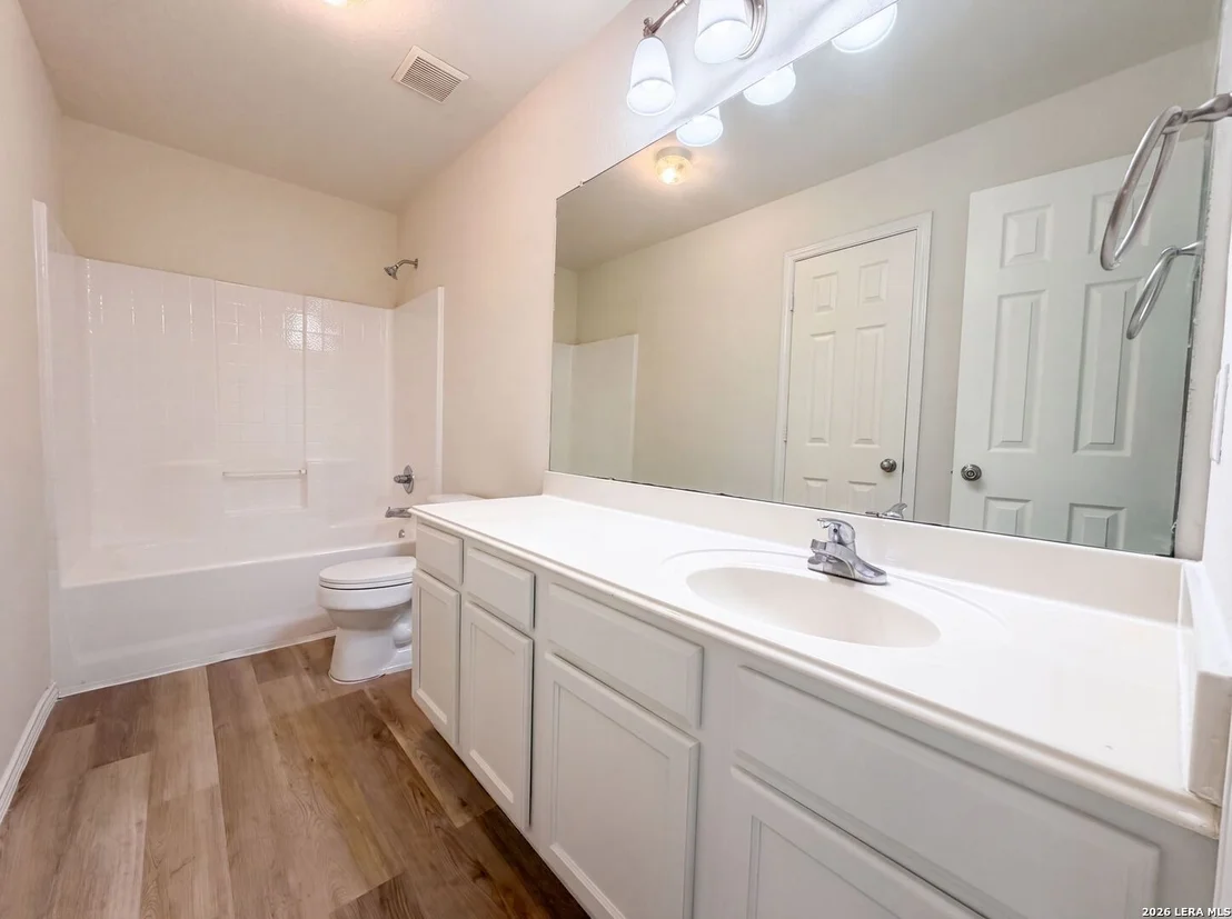 Photo of 3765 Columbia