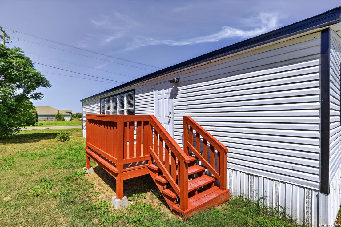 Photo of 1302 Hickory Street