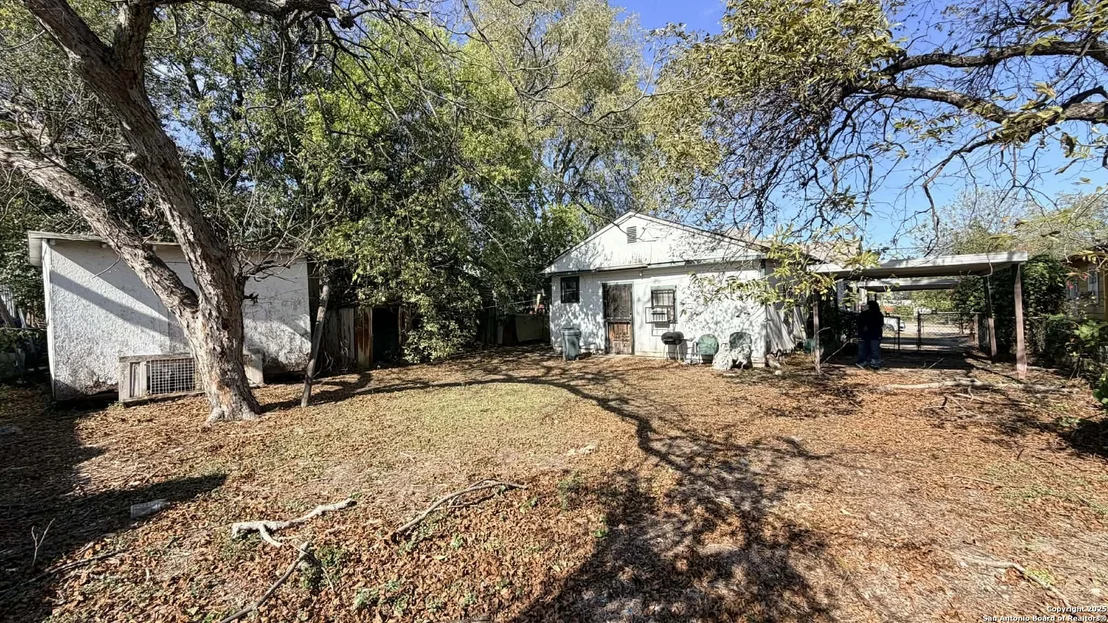 Photo of 906 Canton