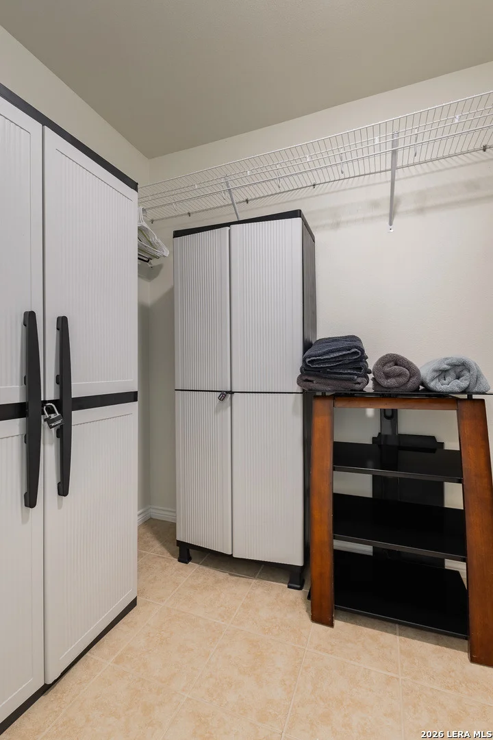 Photo of Unit UNIT24 at 391 Riverside