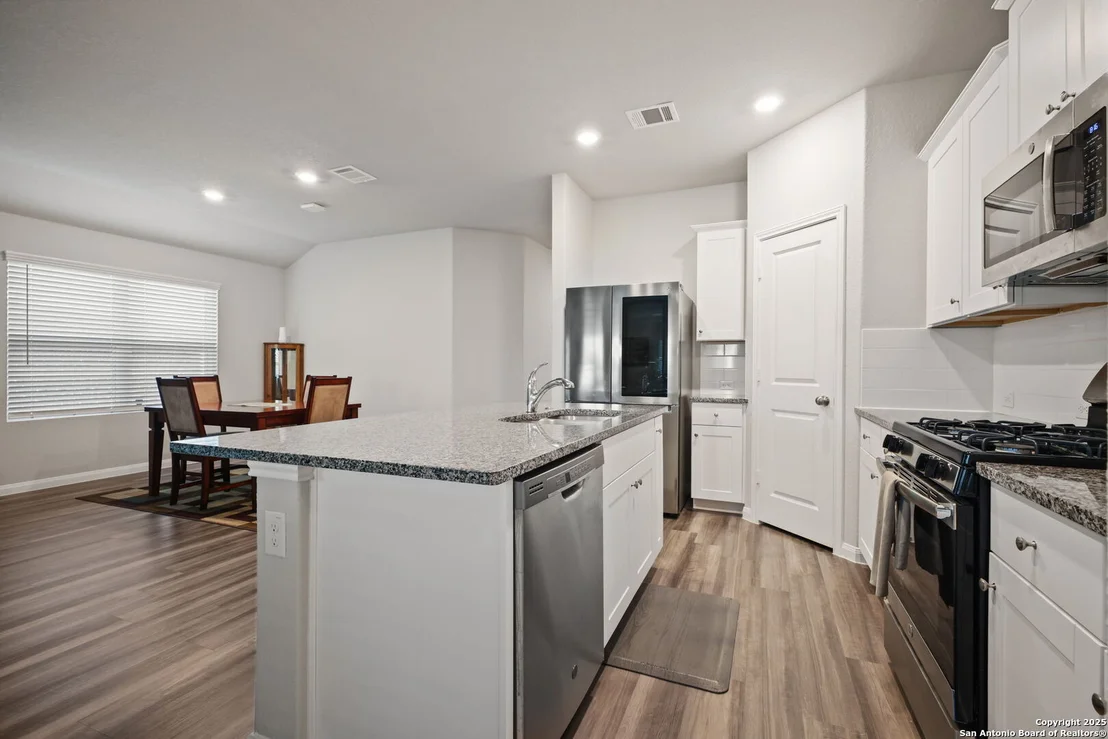 Photo of 5906 Akin Run