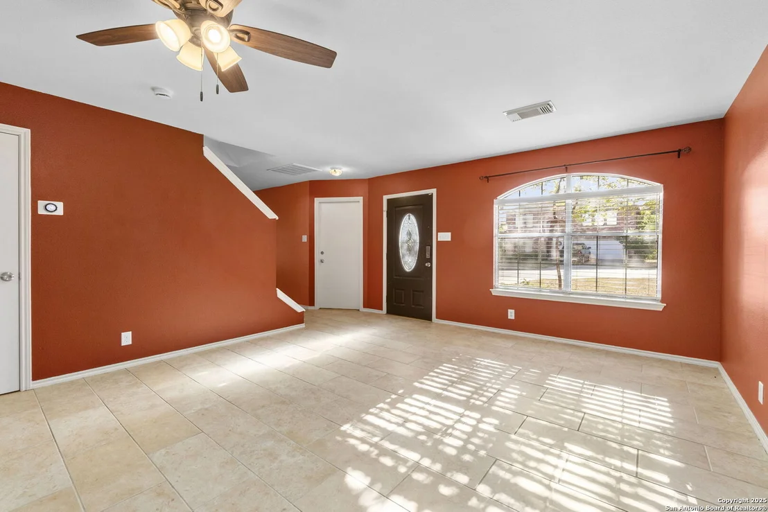 Photo of 8615 Vantage Point