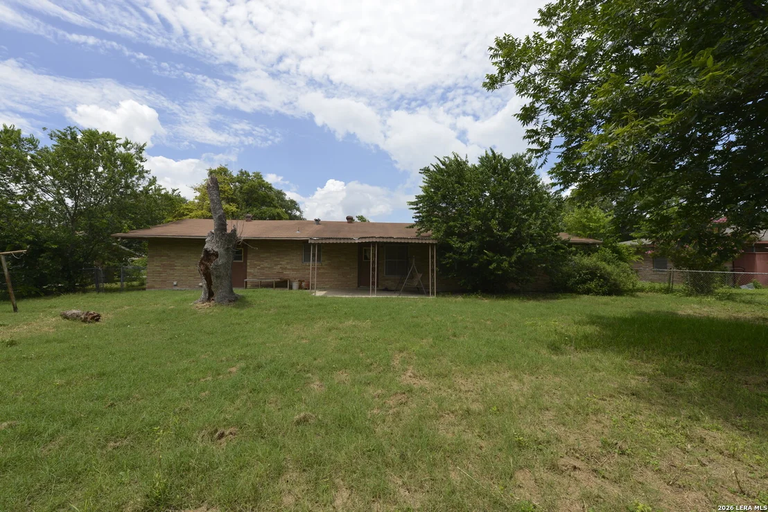 Photo of 222 ZEPHYR DR