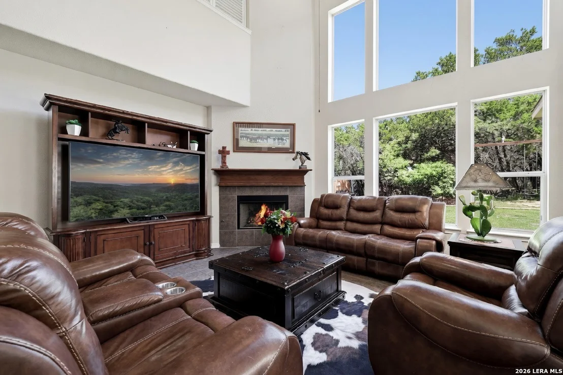 Photo of 1219 Wilder Pond