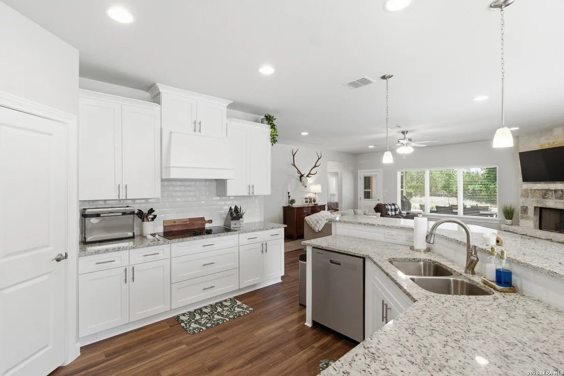 Photo of 326 PARK RD