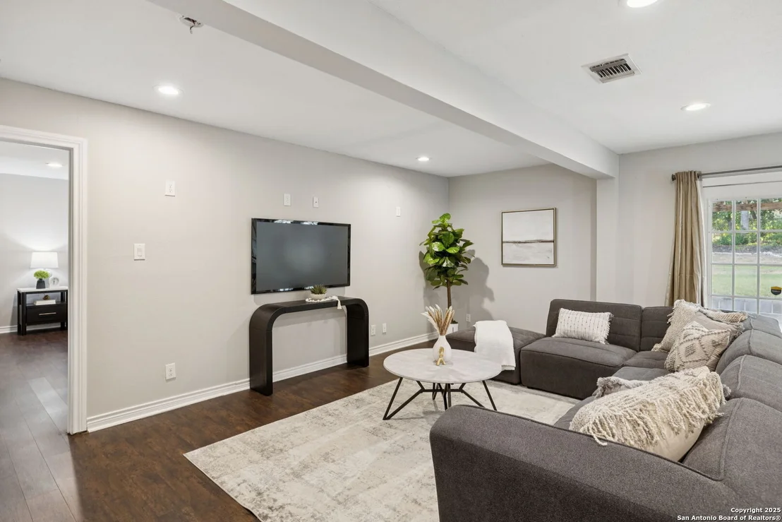 Photo of 4871 Evers