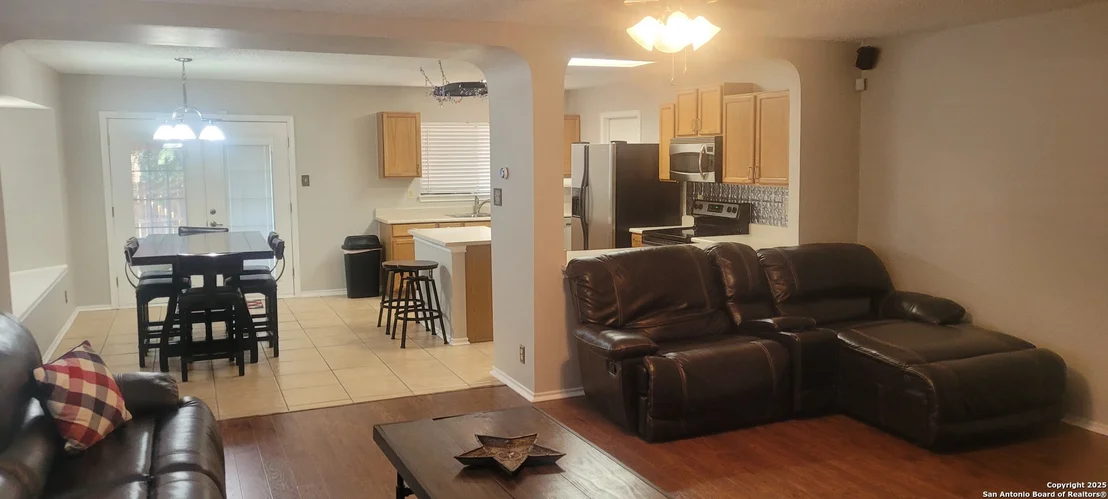 Photo of 7006 Raintree
