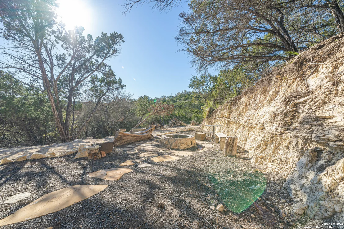 Photo of 607 Mountain